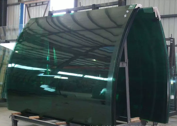 Thick glass cutting preheater